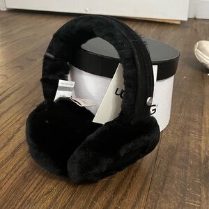 Black Ugg earmuffs